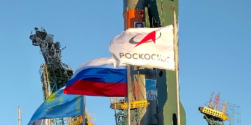 Россия отправила второй спутник для исследования Арктики с казахстанского космодрома.