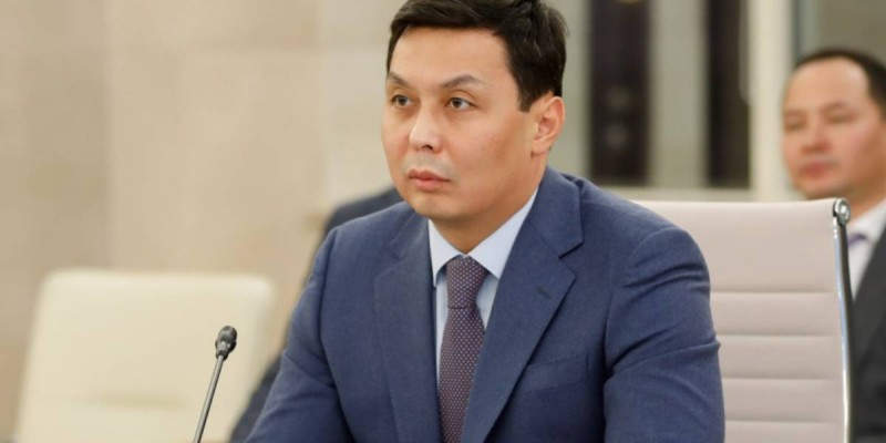 Токаев поблагодарил экс-главу Антикора.