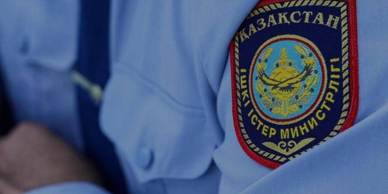Полицейского начальника в Шымкенте обвинили в изнасиловании.