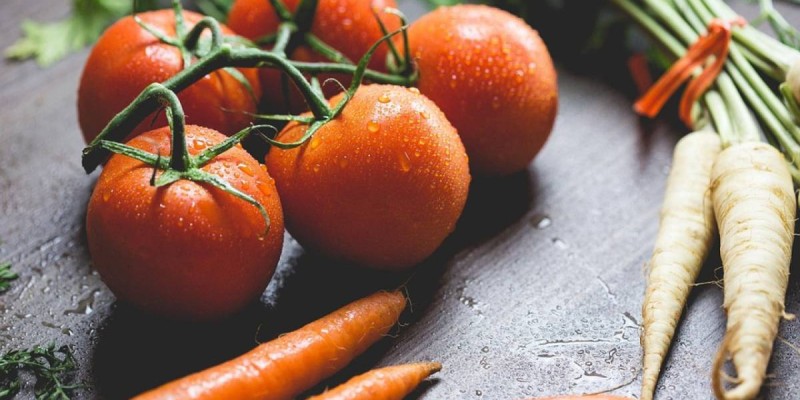 Что предпринимают для стабилизации цен на продукты питания в межсезонье.