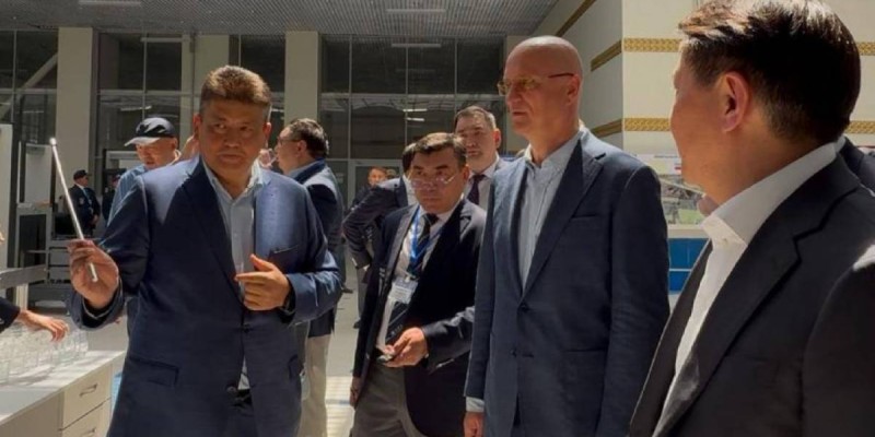Роман Скляр проверил модернизацию пункта пропуска «Нур Жолы» на границе с Китаем.