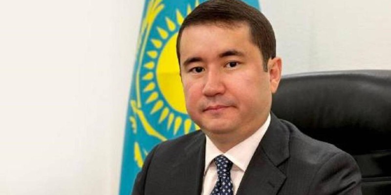 Абзал Абдикаримов ушел с поста вице-министра Нацэкономики.