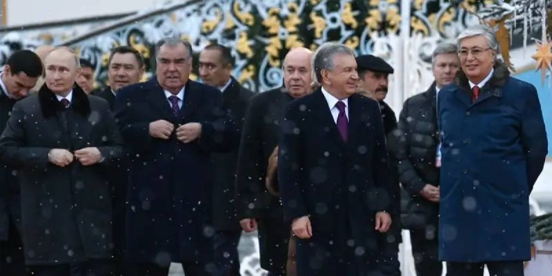 Токаев и другие лидеры СНГ осмотрели культурные достопримечательности Северной столицы России.