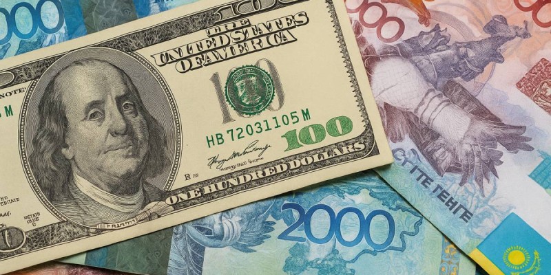 Курс доллара к тенге снова растет: что происходит на валютном рынке Казахстана?
