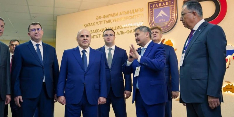 Премьер-министр РФ посетил филиал КазНУ в Омске