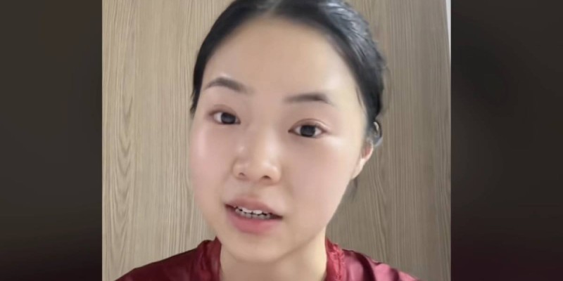 "Узнали, что она из Казахстана". В Корее уволили учителя