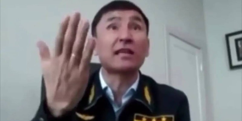 "Народ не обманешь". Почему матерившийся начальник КТЖ стал героем