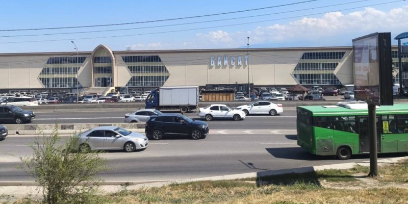 Принадлежавщий сыну Кайрата Сатыбалды рынок “Байсат“ выставили на торги