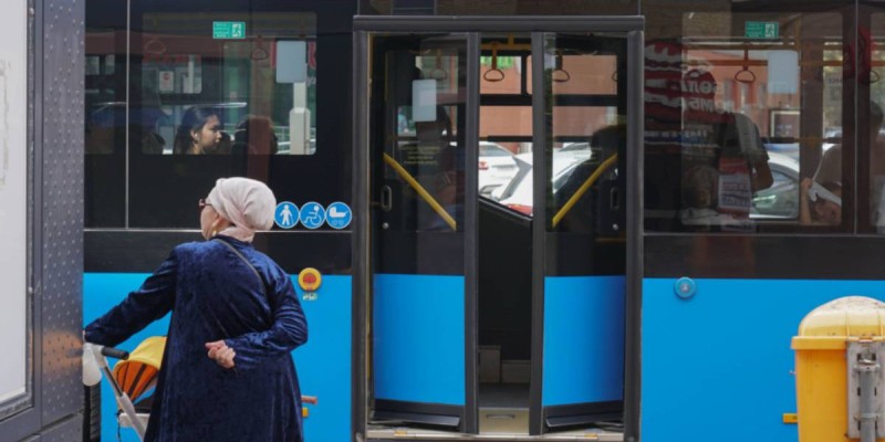 500 тенге за проезд в автобусе не соответствует доходам казахстанцев - депутат