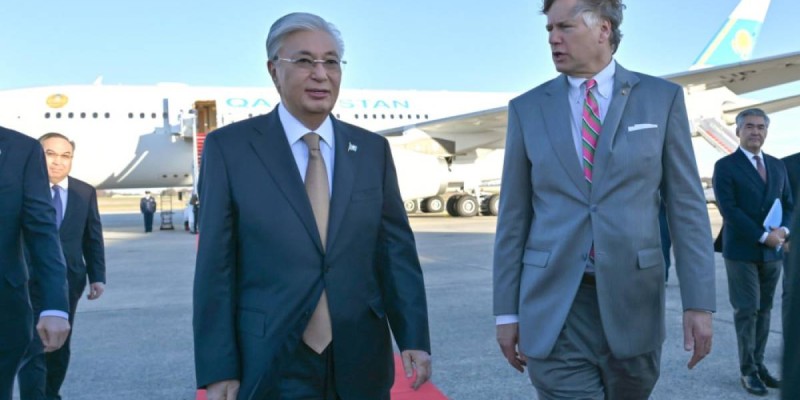 Токаев прилетел в Вашингтон для переговоров с Трампом