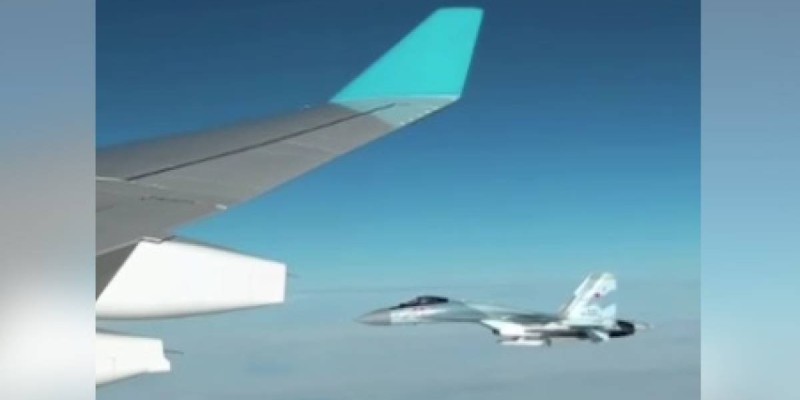 Самолёт Токаева сопроводили российские истребители