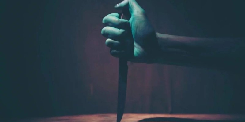 "Защищала дочь". Мать и сын получили по 15 лет тюрьмы за убийство тирана