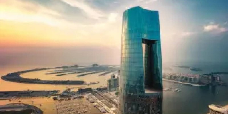 Самый высокий в мире отель открылся в Дубае
