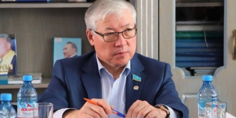 Избирать акимов районов должны депутаты маслихатов – мнение эксперта