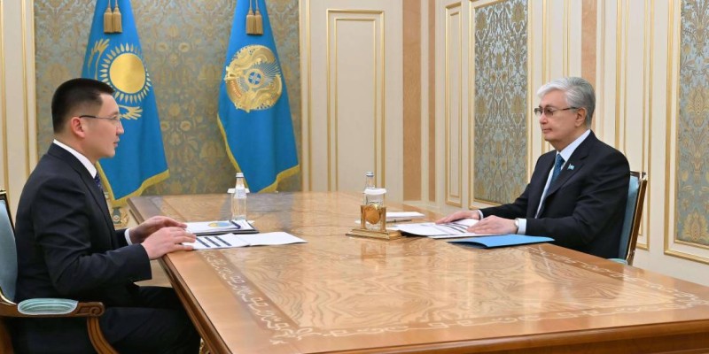 Аким Павлодарской области Асаин Байханов ответил на скандал с арестом сестры