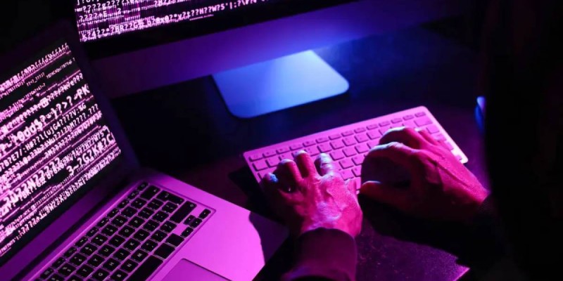 КНБ задержал казахстанца, взломавшего банковские счета в Германии