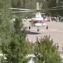 «Опасный взлет»: вертолет Казавиаспас едва не задел людей на Медеу — видео