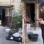 Алматинца оштрафовали за ремонт подъезд за свой счёт