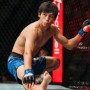 Неожиданным исходом завершился бой Азата Максума в UFC