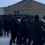 Убийство в Атырауской области: в селе Жангелдин похоронили погибших супругов