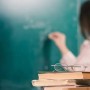 В Актобе учительницу обязали вернуть почти миллион тенге за неотработанный грант