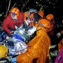 Спасатели всю ночь эвакуировали травмированного туриста с высоты 2600 метров (ВИДЕО)