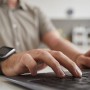 Женатого мужчину подозревают в интимной связи со школьником в Актобе