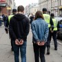 Нашла незаконную «работу» в TikTok и привлекла мужа: супругов задержали в ВКО